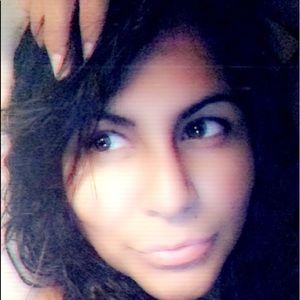 Meet your Posher, Emma